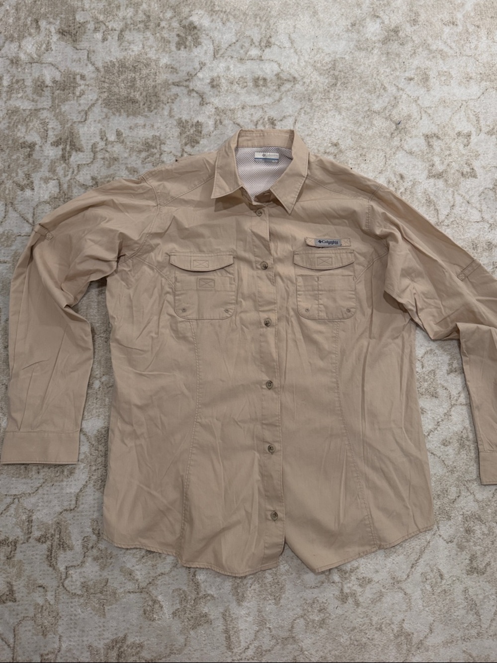 Columbia Men's Lightweight Long-Sleeve Shirt Jacket in Beige